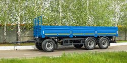 Трехосный прицеп  8332-0110130-04 бортовой