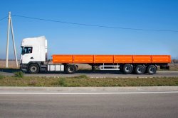 Полуприцеп бортовой 853330